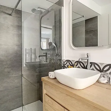 L'appartement D'augustin. *
