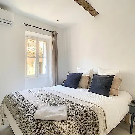 L'appartement D'augustin. شقة