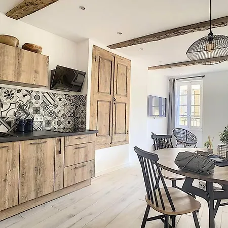 L'appartement D'augustin. شقة كان